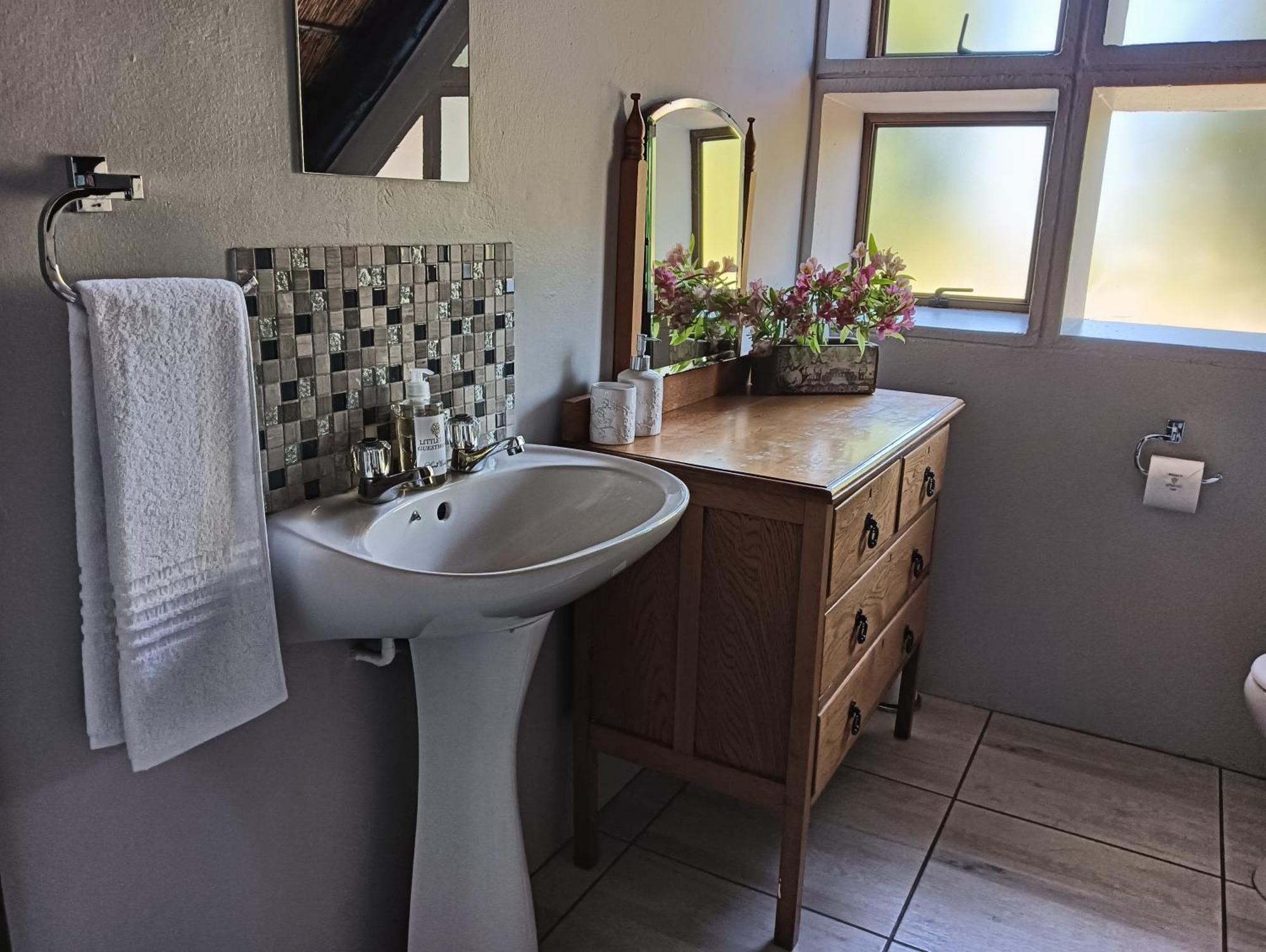 Little Tree Loft 2 Bed & Breakfast Uitenhage Exterior foto